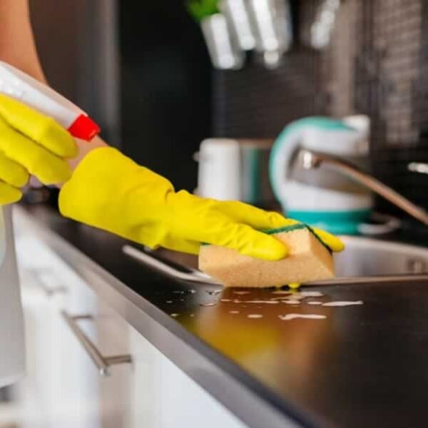 شركة شاين اون شركة تنظيف مطابخ بقطر